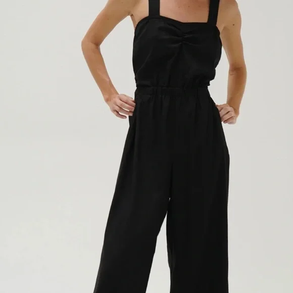 NWT LNA Los Angeles La Rosa Linen Jumpsuit Size Large MSRP $165